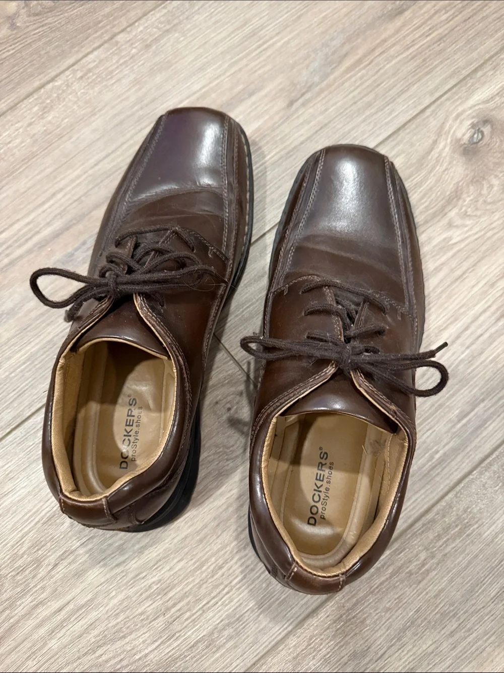 Dockers leather upper